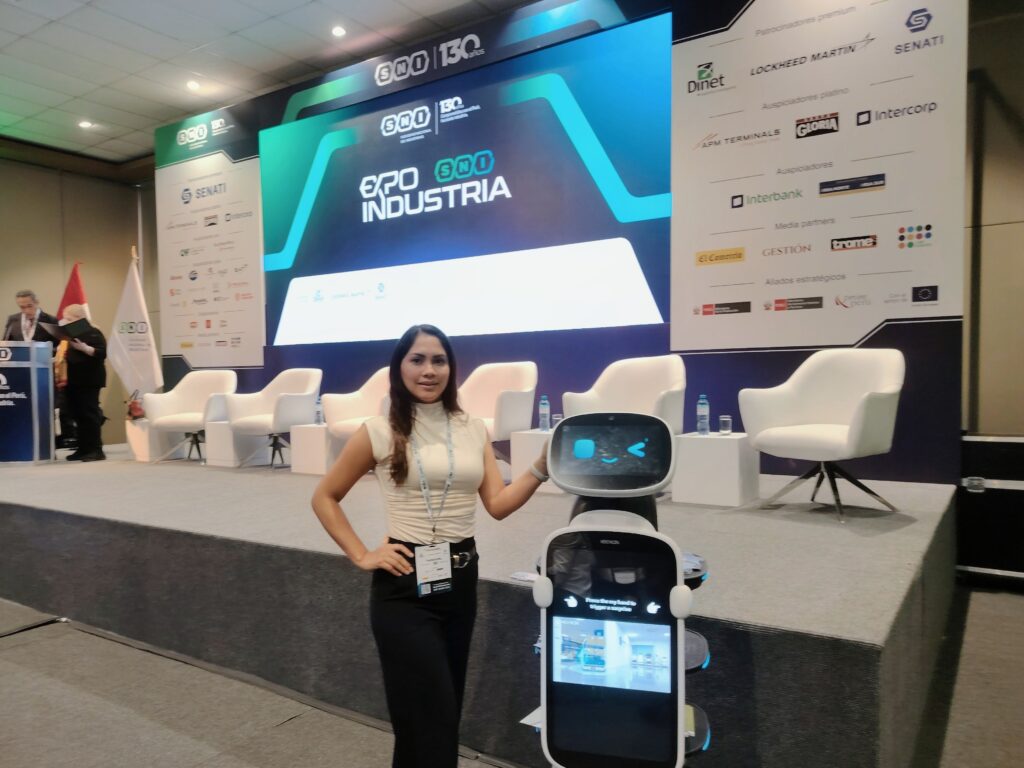 Ponencia en Expo Industria, posicionamiento sectorial