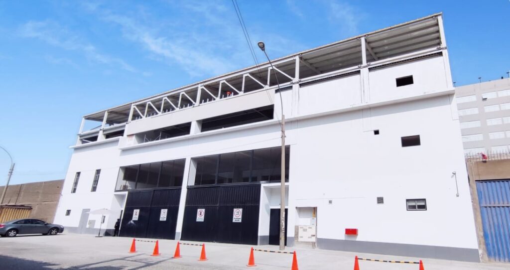 Edificación industrial terminada — proyecto documentado por VCC STUDIO